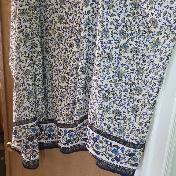Floral Blue and White Kimono Size 2x - Picture 5 of 5